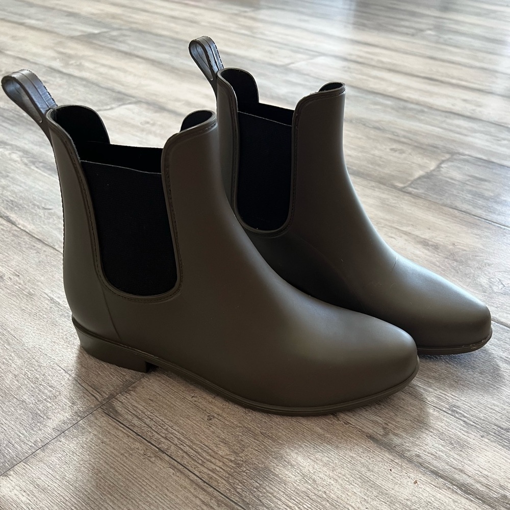 a new day Olive Green Chelsea Rain Booties